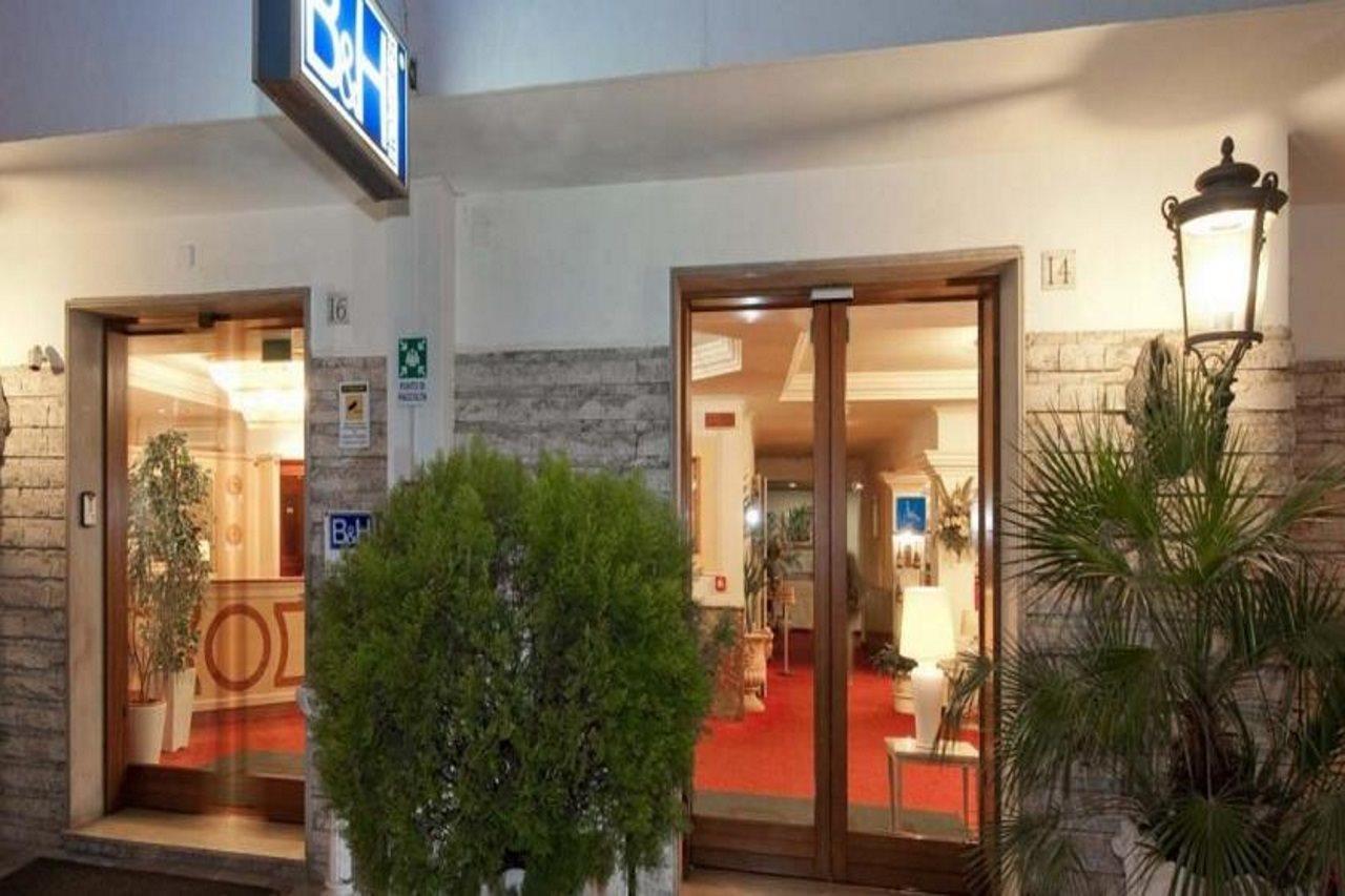 C-Hotels Club House Roma Esterno foto
