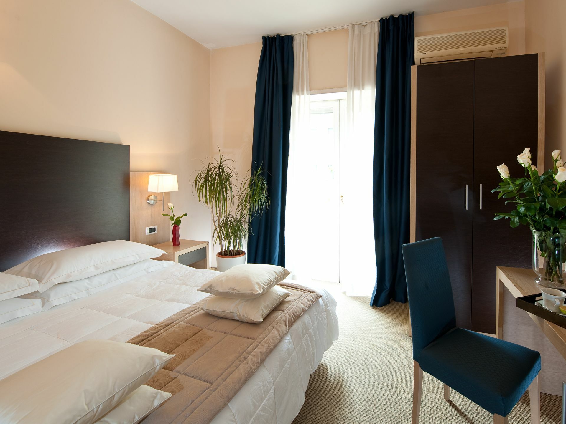 C-Hotels Club House Roma Esterno foto