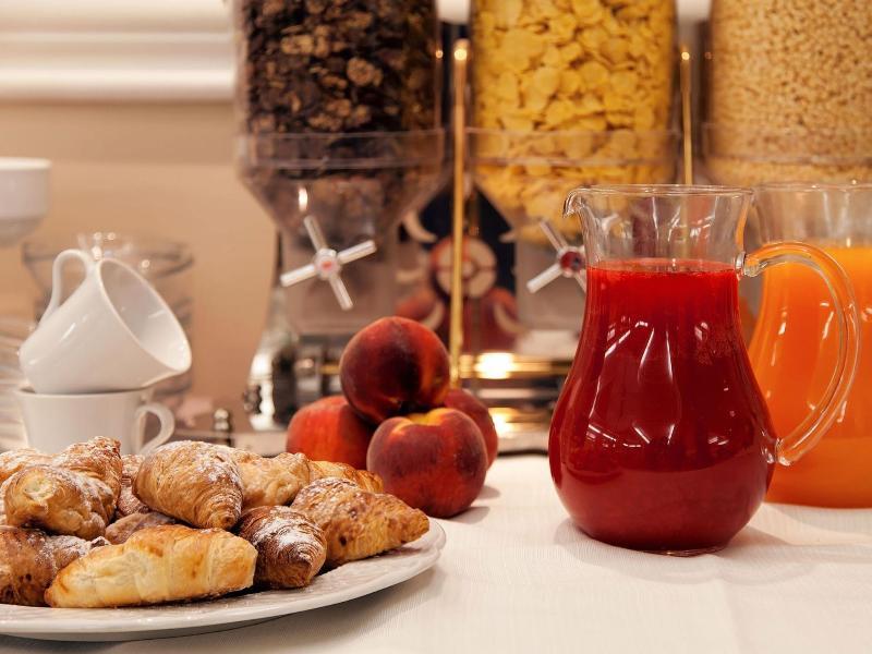 C-Hotels Club House Roma Esterno foto